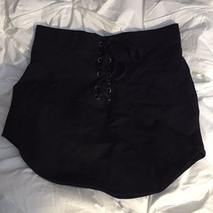 Cute black skirt